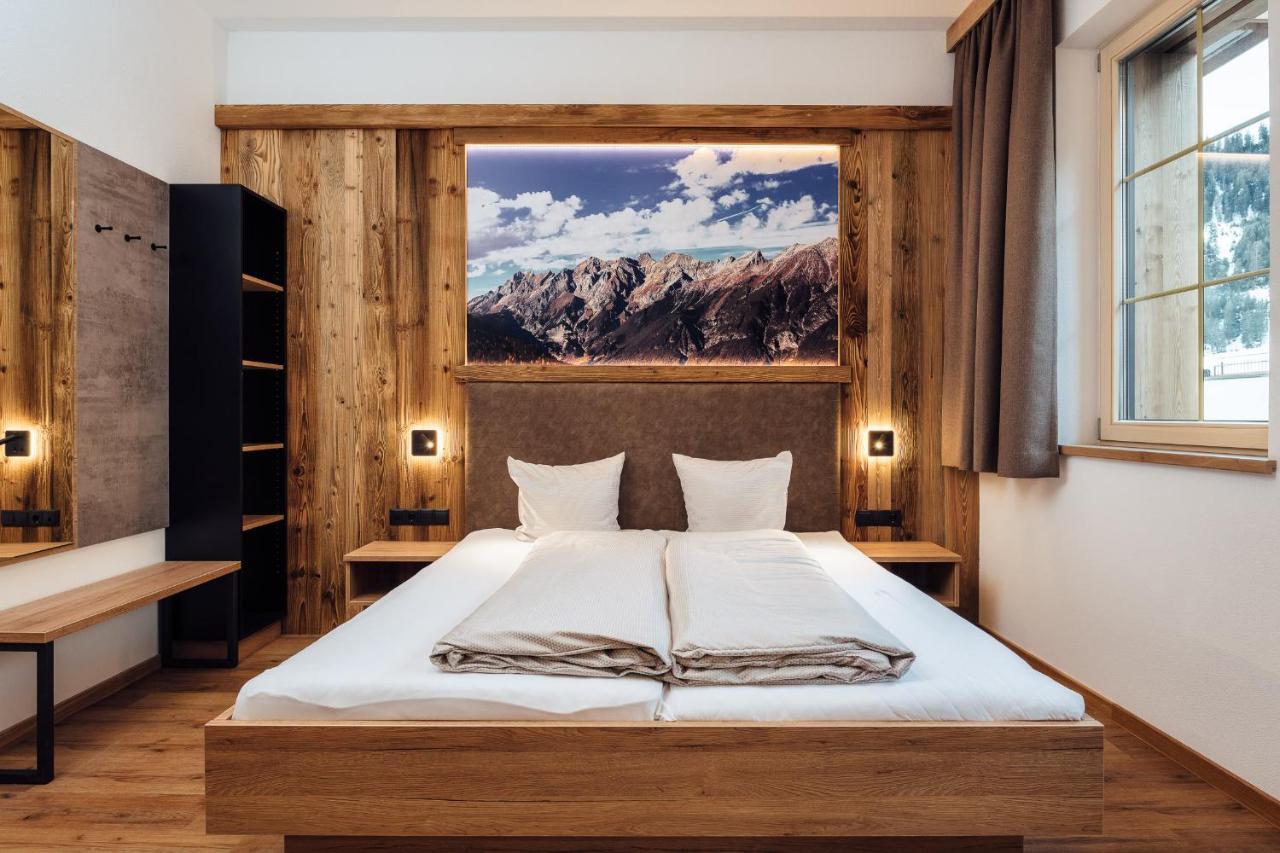 Alpenheimat Laurschhof Hotel Fiss Buitenkant foto
